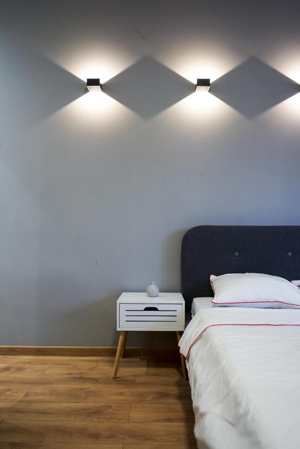 Appartamento Minimalist Design In Magheru Bucarest